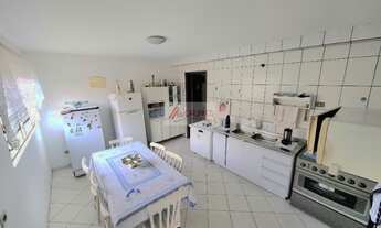 Imagem 4: Excelente Residência Ampla no Bairro Piçarras