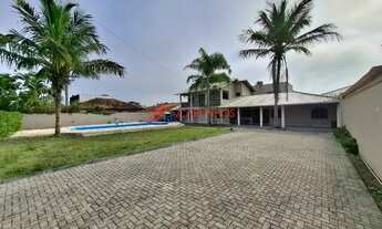 Imagem 4: Excelente Triplex com piscina a 100m da Praia da Barra do Sai