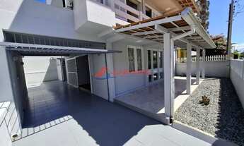 Imagem 2: EXCELENTE SOBRADO COM PISCINA NO CENTRO DE GUARATUBA 100,00 METROS DA PRAIA CENTRAL