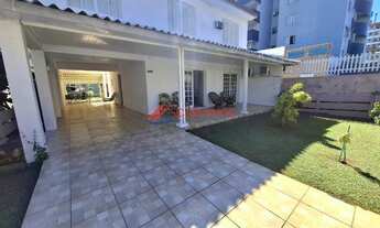 Imagem 2: Excelente Residência Proximo da Praia Central