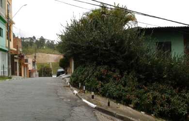Imagem 4: Ótima casa de esquina em Caieiras
