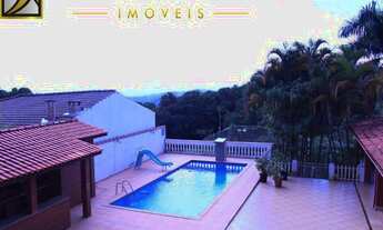 Imagem 2: 5 dormitórios, 1 suítes, 5 banheiro, 3 vagas na garagem