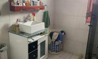 Imagem 7: 2 dormitórios, 1 banheiros, 3 vagas na garagem