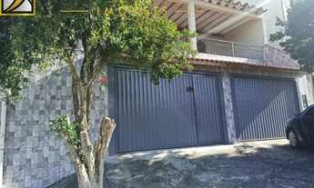 Imagem: 3 dormitórios, 2 banheiro, 4 vagas na garagem