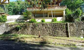 Imagem 2: 3 dormitórios, 1 suítes, 4 banheiro, 4 vagas na garagem