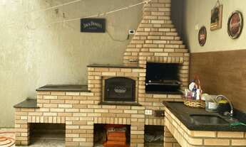 Imagem: 2 dormitórios, 1 suítes, 2 banheiro, 2