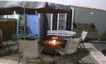 Imagem 3: 3 dormitórios, 1 suítes, 3 banheiro, 2 vagas na garagem