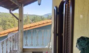 Imagem 2: 3 dormitórios, 1 suítes, 3 banheiro, 2 vagas na garagem