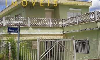 Imagem: 4 dormitórios, 2 banheiro, 6 vagas na garagem