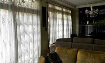 Imagem 4: 4 dormitórios, 1 suítes, 3 banheiro, 6 vagas na garagem