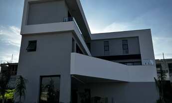 Imagem 4: 3 dormitórios, 3 suíte, 6 banheiro, 4 vagas na garagem