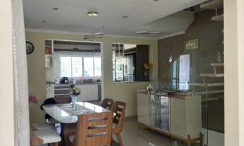 Imagem 4: 2 dormitórios, 1 suítes, 3 banheiro, 4 vagas na garagem