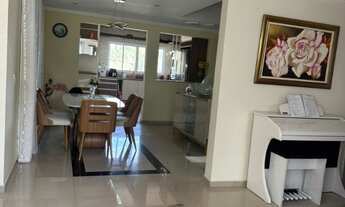 Imagem 3: 2 dormitórios, 1 suítes, 3 banheiro, 4 vagas na garagem