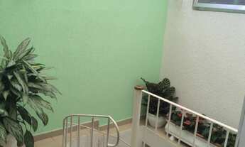 Imagem 6: 2 dormitórios, 1 suítes, 4 banheiro, 2 vagas na garagem, 275M² de Área Construída