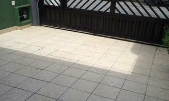 Imagem 3: 2 dormitórios, 1 suítes, 4 banheiro, 2 vagas na garagem, 275M² de Área Construída