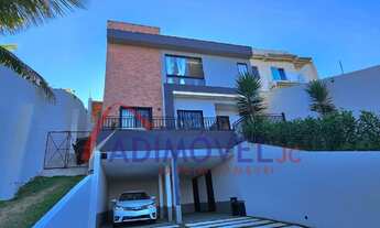 Imagem 5: Casa Duplex em Jacaraipe! Com 3 Quartos, 2 Suítes, 8 Vagas, 230m²