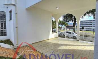 Imagem 2: Casa Linear na Mata da Praia! Com 3 Quartos, 1 Suíte, 2 Vagas, 227m².!