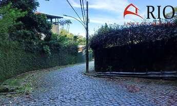 Imagem 2: Terreno localizado na Gávea, em um dos locais mais valorizados deste agradável bairro. Fic