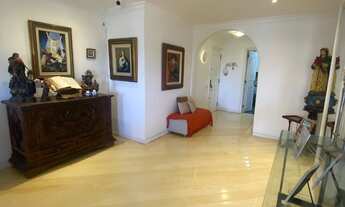 Imagem 3: Apartamento 3 quartos com suíte e sala ampliada na Barra, ABM, 800m da praia, 2 vagas e cl