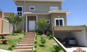 Imagem: Sobrado estilo colonial - Condomínio Portal