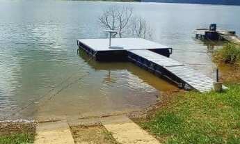 Imagem: Venda Casa na Represa pé na água com