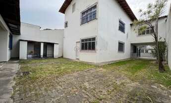 Imagem: Casa Duplex de 6 quartos no Centro de Vila