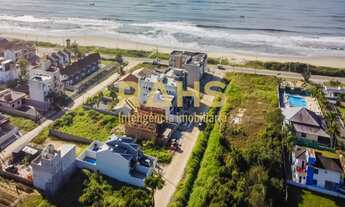 Imagem: Sobrado Geminado na praia de Itapoá com