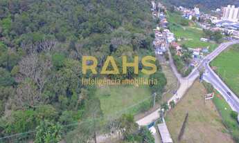 Imagem: Terreno de 31.000 m² na divisa de Camboriú