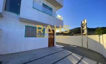 Imagem: Sobrado geminado no bairro Aventureiro em