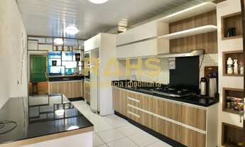 Imagem 3: Lindo sobrado semi-mobiliada e climatizada com 2 suítes, 3 vagas de garagem e completa áre