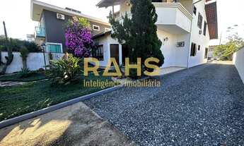 Imagem: Sobrado com 4 quartos sendo uma suíte com