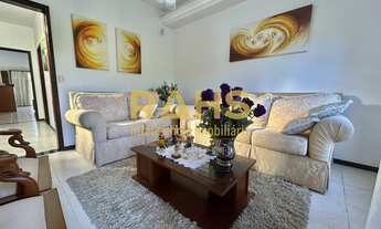 Imagem 4: Sobrado com 4 quartos sendo uma suíte com closet e 1 demi suite no piso inferior no Anita