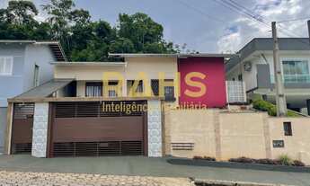 Imagem: Casa semimobiliada no bairro Costa e Silva