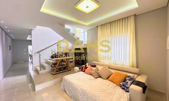 Imagem 1: Sobrado com 220 m² e Jacuzzi na área de festas à venda no Costa e Silva - Joinville SC