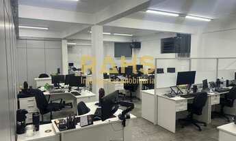 Imagem 2: Galpão Comercial à Venda na João Colin, América - Joinville-SC, 15 Vagas de Garagem, 1.410