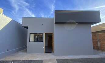 Imagem 2: Imperdível! Casa com 2 quartos e 2 vagas de garagem no Residencial Santa Regina, São José