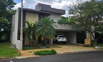 Imagem: Luxuosa casa em condomínio à venda em