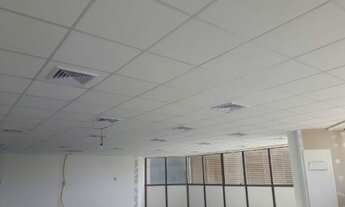 Imagem 2: Sala Comercial de Alto Padrão no Empresarial Rio Mar Trade Center - 161,71m², 2 banheiros