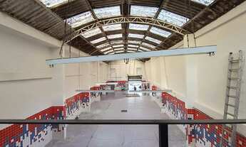 Imagem 2: Galpão Comercial para Locação em Santos-SP: 1 Sala, 2 Banheiros, 4 Vagas - Vila Nova (336m