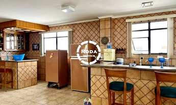 Imagem 6: Magnífica Casa à Venda em Santos-SP, Bairro Embaré: 3 Quartos, 3 Suítes, 2 Salas, 8 Banhei