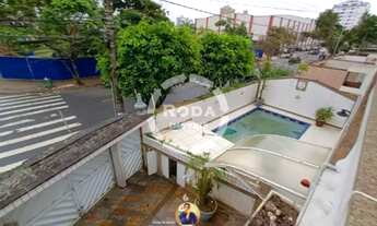 Imagem: Maravilhoso sobrado localizado a poucos