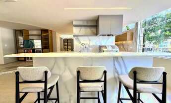 Imagem 7: Apartamento de lalto padrão à venda no Gonzaga em Santos-SP, 3 quartos, 3 suítes, 2 salas