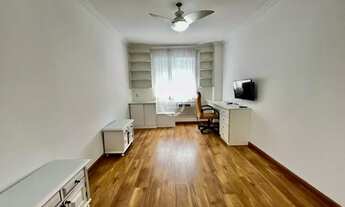 Imagem 2: Imóvel Exclusivo: Apartamento 2 Quartos Reformado no Gonzaga - 97m² - 1 vaga - Próximo à P