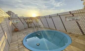 Imagem 2: Cobertura à venda em Santos-SP, bairro Gonzaga: 2 quartos, 2 suítes, 3 salas, 3 banheiros