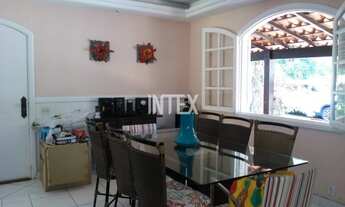 Imagem 4: Casa à venda em Piratininga, Niterói-RJ: 4 quartos, 1 suíte, 1 sala, 2 banheiros, 2 vagas