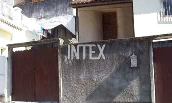 Imagem 2: Imperdível oportunidade! Casa com 3 quartos, 1 suíte, 3 banheiros, 3 vagas na garagem em F