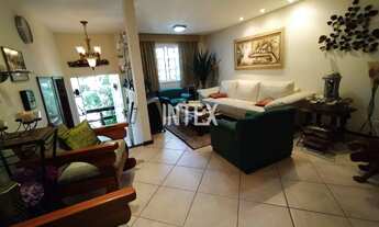 Imagem 7: Casa em Condomínio de Luxo em Pendotiba, Niterói-RJ: 3 Quartos, 3 Suítes, 3 Salas, 4 Banhe