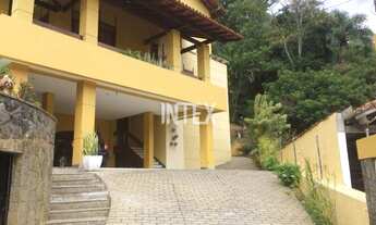 Imagem 4: Casa com 4 dormitórios à venda em Itacoatiara - Niterói/RJ
