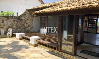 Imagem 2: Casa à venda em Niterói-RJ, Piratininga: 4 quartos, 1 suíte, 3 salas, 4 banheiros, 5 vagas