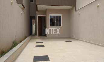 Imagem: Excelente casa duplex a venda em Itaipuaçú